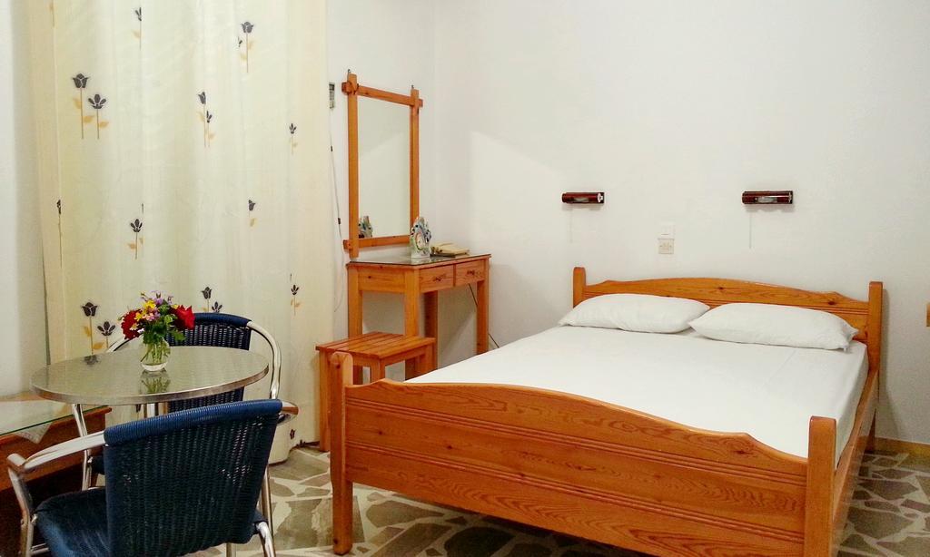 Pension Gina Méthana Zimmer foto
